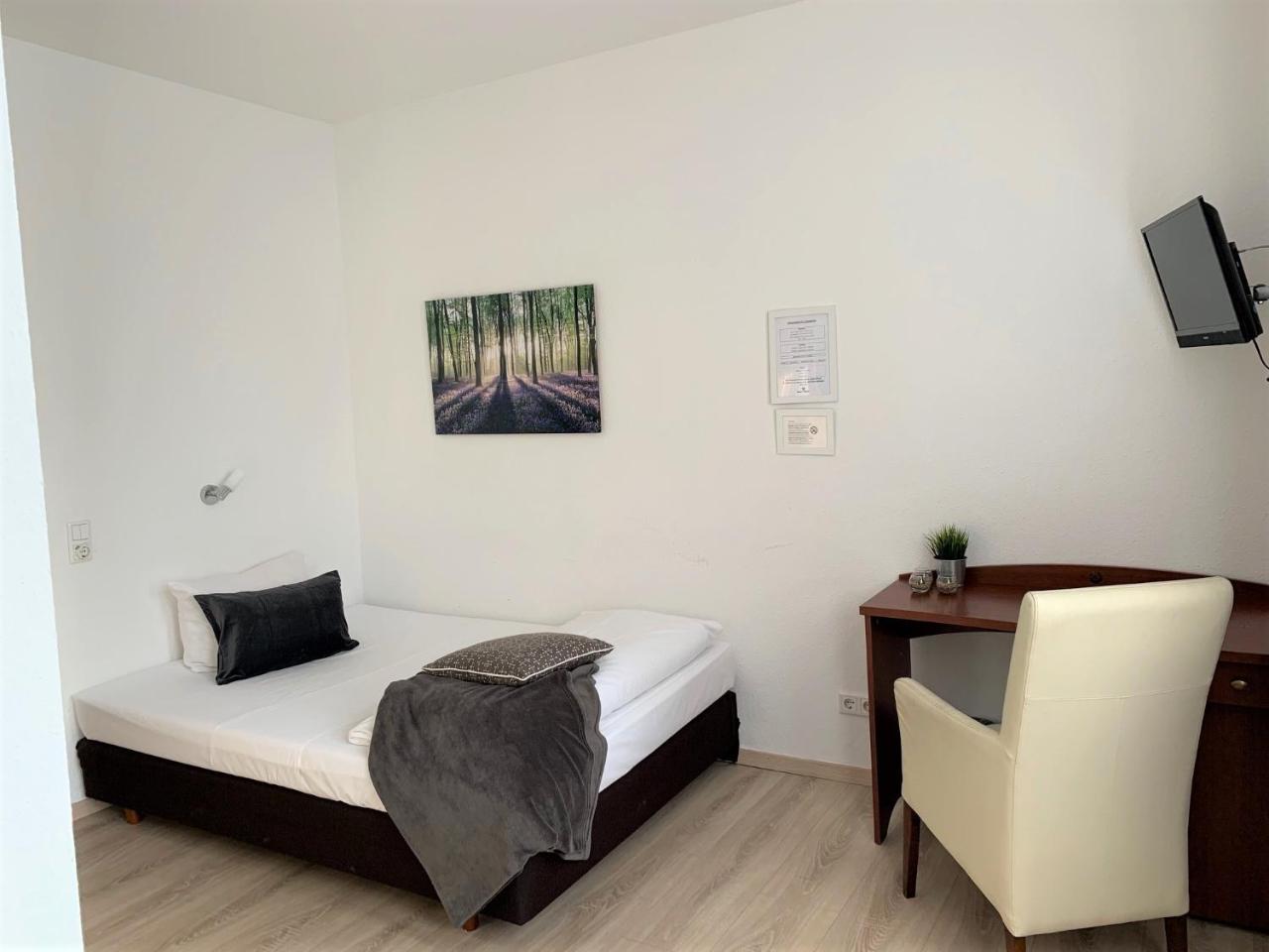 Hotel Zum Adler Bad Homburg vor der Höhe Esterno foto